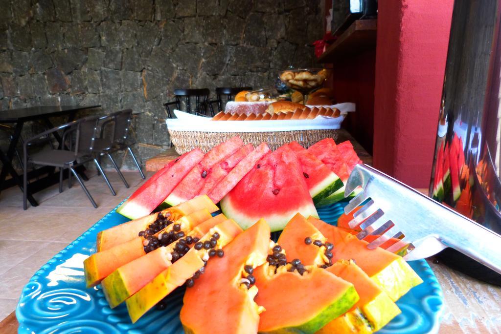 Pousada Tres Marias Ilhabela Buitenkant foto
